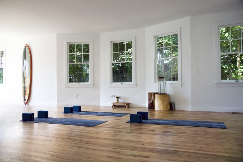 Mana Yoga Studio - YogAlign