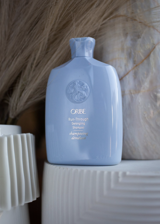 Run-Through Detangling Shampoo – Oribe Hair Care